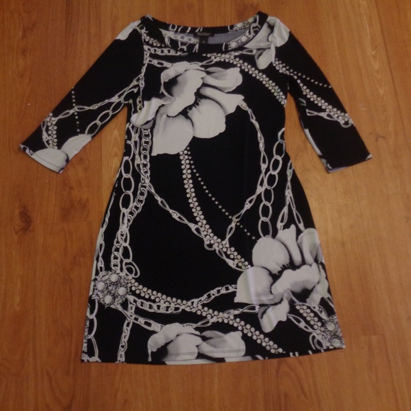 White House Black Market Dresses & Skirts - Like New! WHITE HOUSE BLACK MARKET Dress Sz M